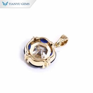 Tianyu Gems Asscher Cut Moissanite 6*6mm 1ct y Marquesa 2,5*5mm Moissanite redondo verde 14K Colgante de oro amarillo - Product Image 2