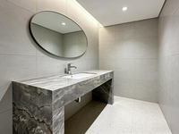 Slab Kuarsa Alam Brazil Black Phantom Poles Transparan Desain Interior Modern untuk Ruang Tamu dan Dapur Villa