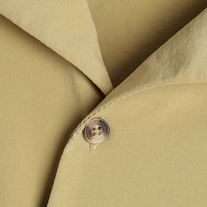 Chemise décontractée pour homme de haute qualité, tissu personnalisé, coupe ajustée, marque privée disponible, vente en gros - Product Image 3