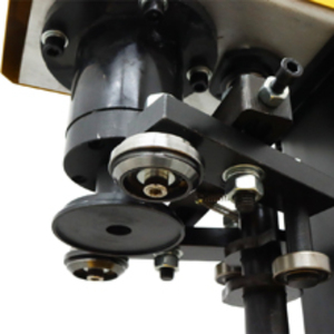 Machine <span class=keywords><strong>de</strong></span> scellage verticale électrique stable pour boîtes <span class=keywords><strong>de</strong></span> conserve, pour la ligne d'assemblage des emballages alimentaires et <span class=keywords><strong>de</strong></span> boissons - Product Image 3