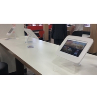 Support design OEM pour iPad Kiosque de bureau antivol Support de sécurité pour tablette Kiosque d'affichage pour tablette avec chargeur, accès et verrouillage pour ordinateur de bureau