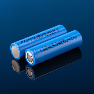 Batterie au lithium 18650 2000mAh 3.7V à dessus plat pour lampes de poche, lampes d'urgence, ventilateurs - Product Image 2