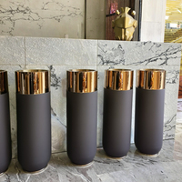 Vas Lantai Besar Modern Stainless Steel Warna Emas Rose Gold, Pot Tanaman Tinggi untuk Perlengkapan Taman Luar Ruangan, Pernikahan, Hotel