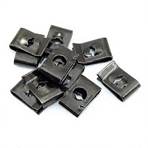 Clip Metálico para Placa de Matrícula 0017, Abrazadera en Forma de U Autorroscante para Reparación y Reemplazo de Guardabarros de Automóvil - Product Image 4