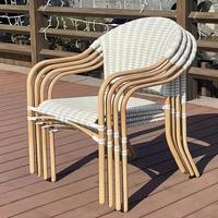 Chaise de bistro français de jardin extérieur de haute qualité chaise de bras de canne chaise de bar en osier de rotin naturel