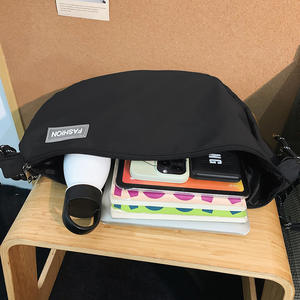 Bolso Cruzado de Moda para Mujer, Color Negro Sólido, Portátil, Transpirable, para Uso Diario, Primavera 2025 - Product Image 3