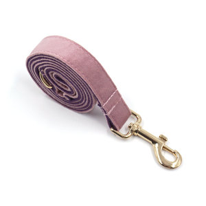 Correa para Perro de Terciopelo Suave, la Más Popular, con Hebilla Metálica Resistente para Paseos al Aire Libre, Disponible en Varios Colores - Product Image 6