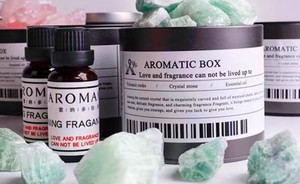 Juego de <span class=keywords><strong>regalo</strong></span> de vela perfumada de piedra natural curativa de cristal Vela de Navidad de aromaterapia <span class=keywords><strong>con</strong></span> cristales en el interior - Product Image 6