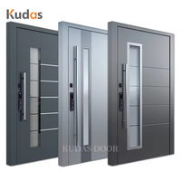 Porte d'entrée extérieure moderne en aluminium moulé avec panneaux latéraux en verre dépoli et serrure intelligente pour villa et maison