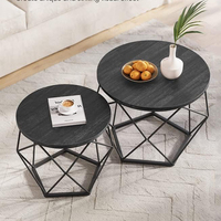 Ensemble de tables basses géométriques noires en deux parties, style moderne minimaliste, luxe léger, tables d'appoint durables, cadre en métal, meubles de salon
