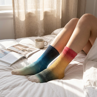 EnerWear Winter Lot de 4 chaussettes de randonnée athlétiques mi-mollet en laine mérinos pour femmes et hommes avec logo sur le revers