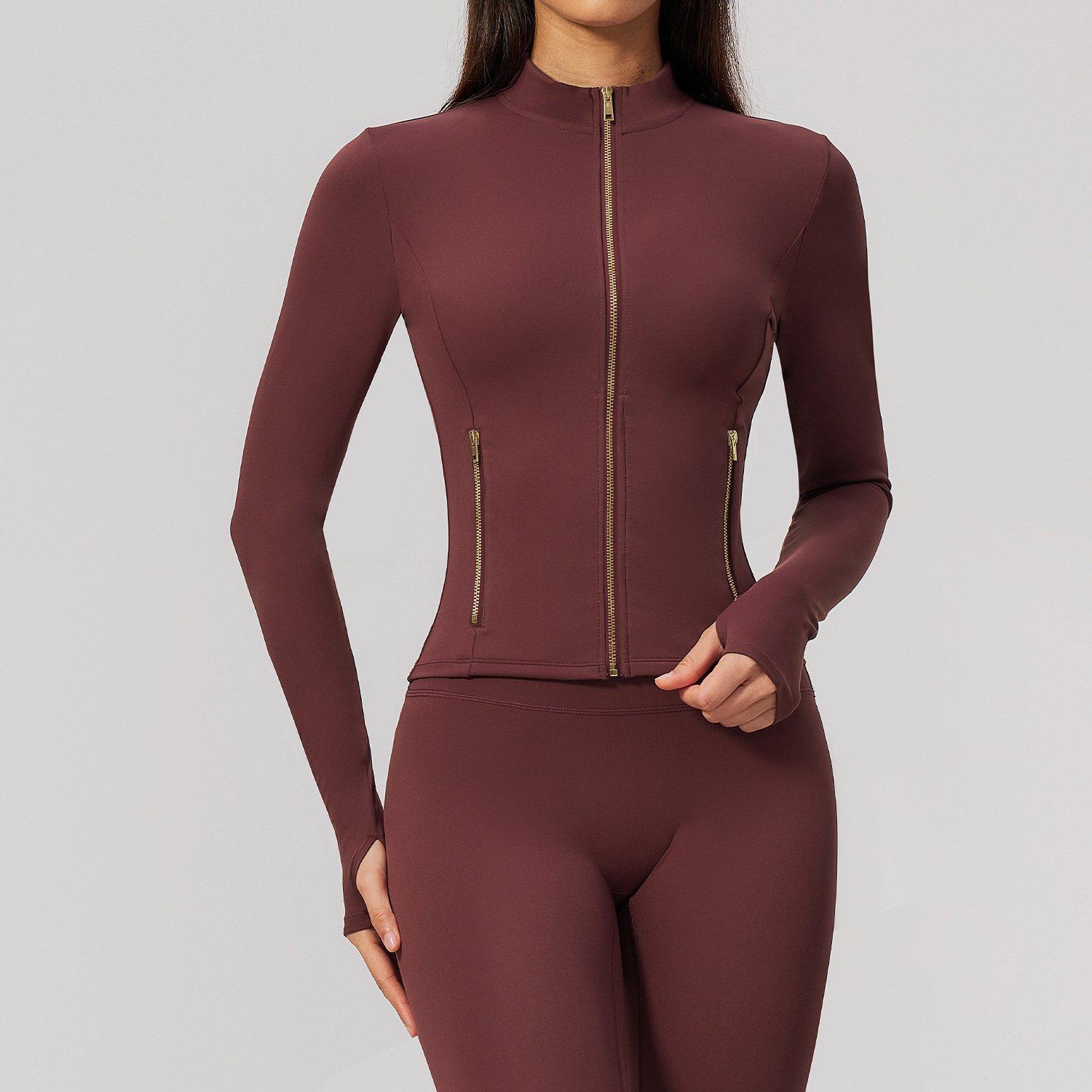 Zip-Up Activewear Set (5529): closure, strap or waistband adjustment reference