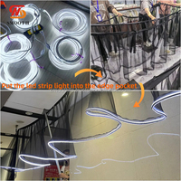 Rideaux de plafond en tissu suspendus en forme de S personnalisés pour la décoration d'événements de mariage avec bande lumineuse LED