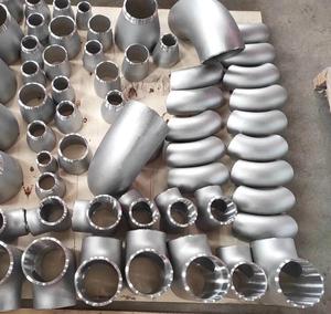 Raccords en acier au carbone Té égal Té réducteur Raccord <span class=keywords><strong>de</strong></span> soudage bout à bout sans couture Té droit - Product Image 2