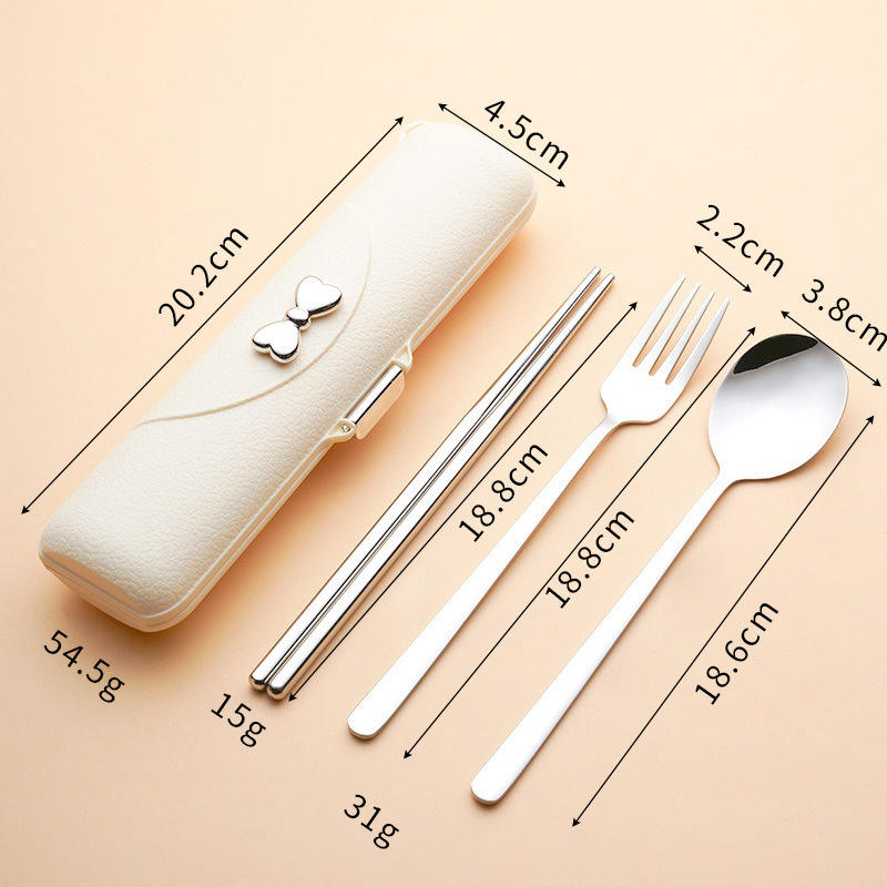 Coffret blanc crème-trois pièces en argent