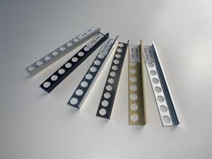 Esquina de azulejo en forma de L de <span class=keywords><strong>aluminio</strong></span> de alta calidad y soporte de borde accesorio personalizado OEM - Product Image 4