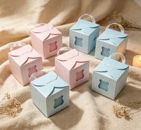 Boîte à dragées personnalisée pour baby shower, boîte cadeau carrée en papier découpée en forme d'ours mignon avec ruban en organza pour fête d'anniversaire ou baptême