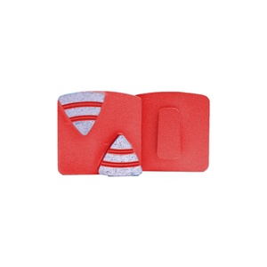 Pangs de meulage diamantés à segments triangulaires doubles PANGU pour préparation de sols en béton, élimination de revêtements et liaison métallique, compatibles avec les meuleuses Husqvarna - Product Image 1