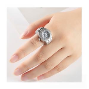 Rétro Hiphop Doigt Anneau <span class=keywords><strong>Montre</strong></span> Élastique Bracelet Cadran Quartz Y2K Argent Mini Anneau <span class=keywords><strong>Montre</strong></span> Hommes Femmes - Product Image 6