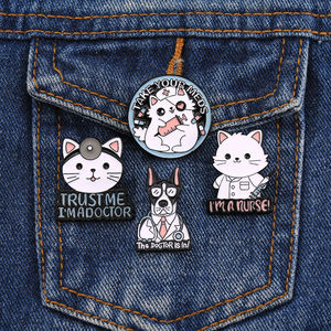 Simpatici spille per gatti con smalto per gatti giocattoli medici personalizzati in metallo smalto accessori per cani all'ingrosso spilla per infermiere - Product Image 6