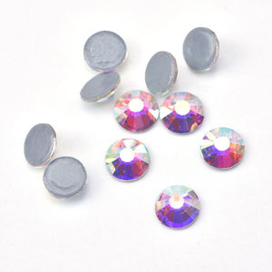 Yantuoクリスタル卸売り強い接着剤ホットフィックスフラットバックラインストーンAB色ホットフィックスフラットバックラインストーンバルク衣類用 - Product Image 4