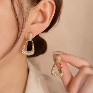 Boucles d'oreilles clous géométriques rétro style bohème plaqué or pour femme, idéales pour les soirées - Product Image 3