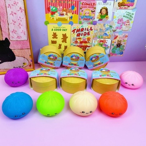 Juguetes de caja sorpresa apretables de pan simulado de TPR de 8.5 cm al por mayor, diseñados para aliviar la ansiedad, adecuados para <span class=keywords><strong>adolescentes</strong></span> y adultos. - Product Image 2