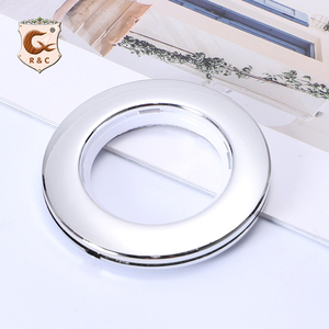 R&C Manufacture : Accessoires de rideaux de haute qualité, anneaux à œillets en plastique pour rideaux - Product Image 2