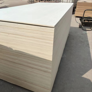 Nhà Máy Tùy Chỉnh Kích Thước 1220X2440Mm E1 Keo Lớp Đầu Tiên Poplar Bánh Sandwich Basswood Veneer Bảng Điều Chỉnh Chất Lượng Cao Bảng - Product Image 1