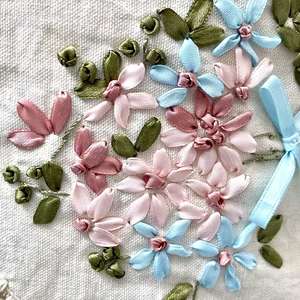 ปลอกหมอนอิงผ้าคอตตอนปักลายริบบิ้นผ้าไหมแฮนด์เมดปลอกหมอนสำหรับการอ่านและการนอน - Product Image 3