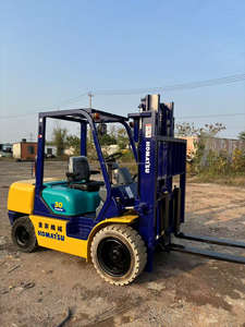 Chariot élévateur Komatsu FD30 à deux mâts Excellente performance Chariot élévateur original TCM TOYOTA du Japon d'occasion à bas prix - Product Image 6