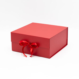 Caja Magnética de Cartón Ecológica, Rígida, Blanca y Rosa, para Regalos, Velas y Bodas, con Cinta, a Bajo Precio - Product Image 1