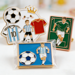 Fabricant de badges en émail personnalisés en alliage de zinc, souples ou rigides, pour clubs de football et sports - Product Image 1