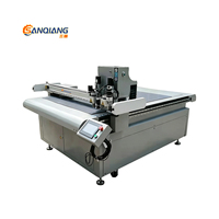 Machine de découpe CNC à couteau oscillant pour tapis, carton, caoutchouc, tissus et vêtements