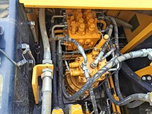Prix de gros – Excavatrice d'occasion Sany SY215C 22 tonnes, équipement de terrassement et de construction certifié CE avec brise-roche - Product Image 6