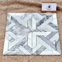 Kunstdesign Außenwand-Bodenbelag Weiß-Grauer Naturmarmor Parkett Fabrikpreis Mosaik Grafikdesign für Mehrfarbige Dekoration