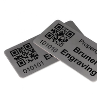 Etiquetas de Código QR Personalizadas de Aluminio, Acero Inoxidable y Latón con Números de Serie/Texto/Logotipo Grabados con Láser y Opciones de Color Personalizadas