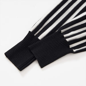 Suéter recortado Floral elegante para mujer, suéter de manga larga, Top corto de invierno, estilo Y2K de primavera, suéteres de punto al por mayor para otoño - Product Image 3