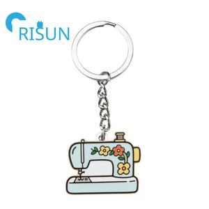Fabricación de llavero de costura de esmalte de Metal, hilo de aguja personalizado, cinta métrica de ganchillo, máquina de coser, llavero de <span class=keywords><strong>costurera</strong></span> - Product Image 2