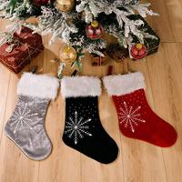 Ornement suspendu en forme de flocon de neige en peluche pour la décoration des vitrines de magasins et des commerces de Noël