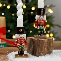 Nouvelles décorations de Noël d'intérieur, cadeaux pour la maison, soldat casse-noisette, porte-bougie en résine pour bureau, ornement, vente en gros