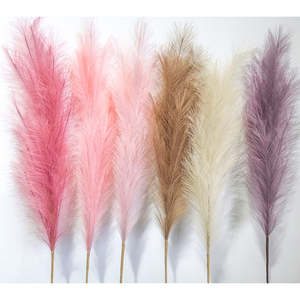 Vente en gros d'herbe de pampa artificielle de 120 cm, grandes plumes de pampa artificielles pour la décoration de la maison, les mariages, le style bohème, fourniture OEM - Product Image 1