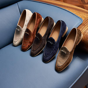 Mocasines de Estilo Británico para Hombre, Casuales de Negocios, Formales, Otros Materiales Superiores, Grabados, Sin Cordones, que Aumentan la Altura, de Alta Calidad - Product Image 1