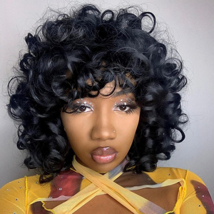 Parrucca corta riccia nera e marrone con frangetta morbida grande rimbalzante riccioli morbidi parrucche sintetiche Afro per uso quotidiano della festa - Product Image 1