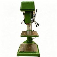 Perceuse à colonne d'occasion, machine industrielle de perçage de trous dans le métal