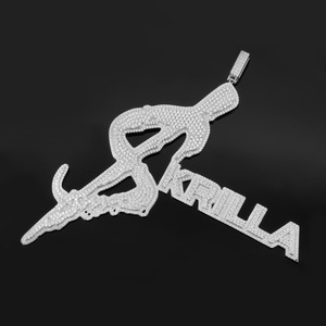 จี้เพชรโมอิสซาไนต์แบบสั่งทำพิเศษ ชื่อ Goldleaf ประดับเพชรโมอิสซาไนต์ VVS  จี้ตัวอักษรเงินแท้ 925 ชุบทอง เครื่องประดับฮิปฮอป - Product Image 5