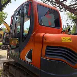 Excavadora sobre orugas <span class=keywords><strong>Doosan</strong></span> Dx75 de <span class=keywords><strong>7</strong></span> toneladas usada de Corea en buenas condiciones lista para la venta - Product Image 4
