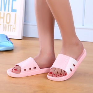 Zapatillas de baño de verano para interiores Unisex, sandalias de plataforma estampadas para el hogar para hombres con plantilla de <span class=keywords><strong>PVC</strong></span> transpirable, temporada de playa para parejas planas suaves - Product Image 5