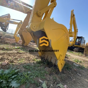 Excavadora de cadenas usada de alto rendimiento PC200 en venta con pocas horas de operación y excelente valor - Product Image 3