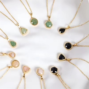 Joyería de Moda al por Mayor, Collar con Colgante de Piedras Naturales Geométricas de Acero Inoxidable y Oro Personalizado para Mujer - Product Image 1